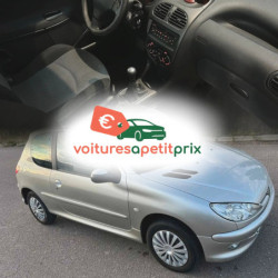 Voiture d'occasion année 2004 220000 km Essence à Dijon à petit prix
